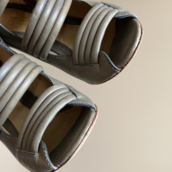 L.A.M.B. Heels - Picture 8 of 8